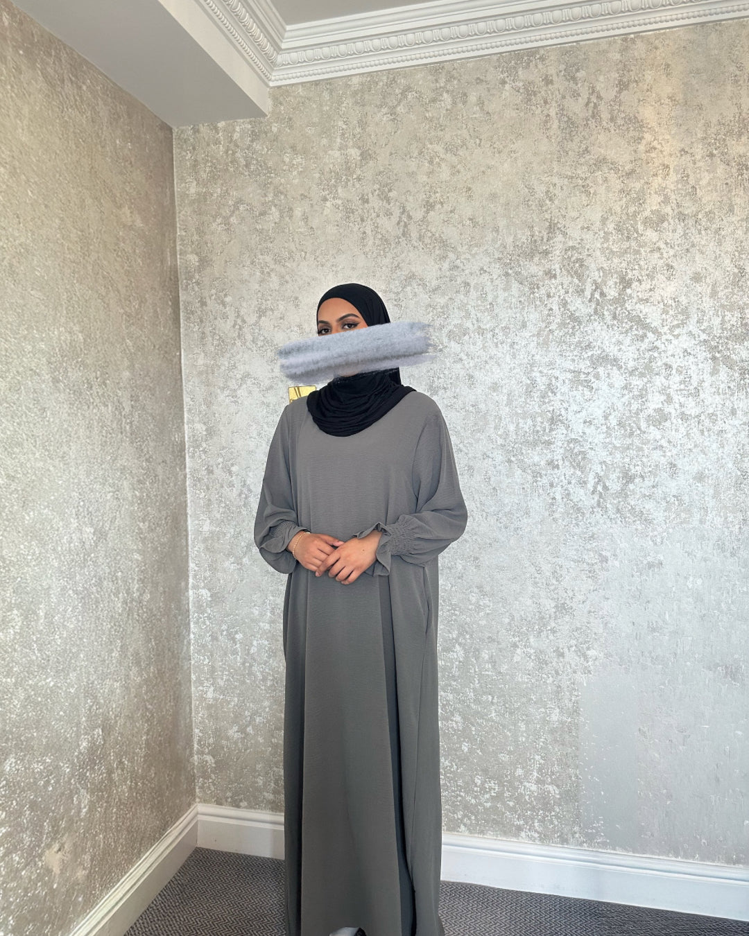 Grey Essentials Closed Abaya