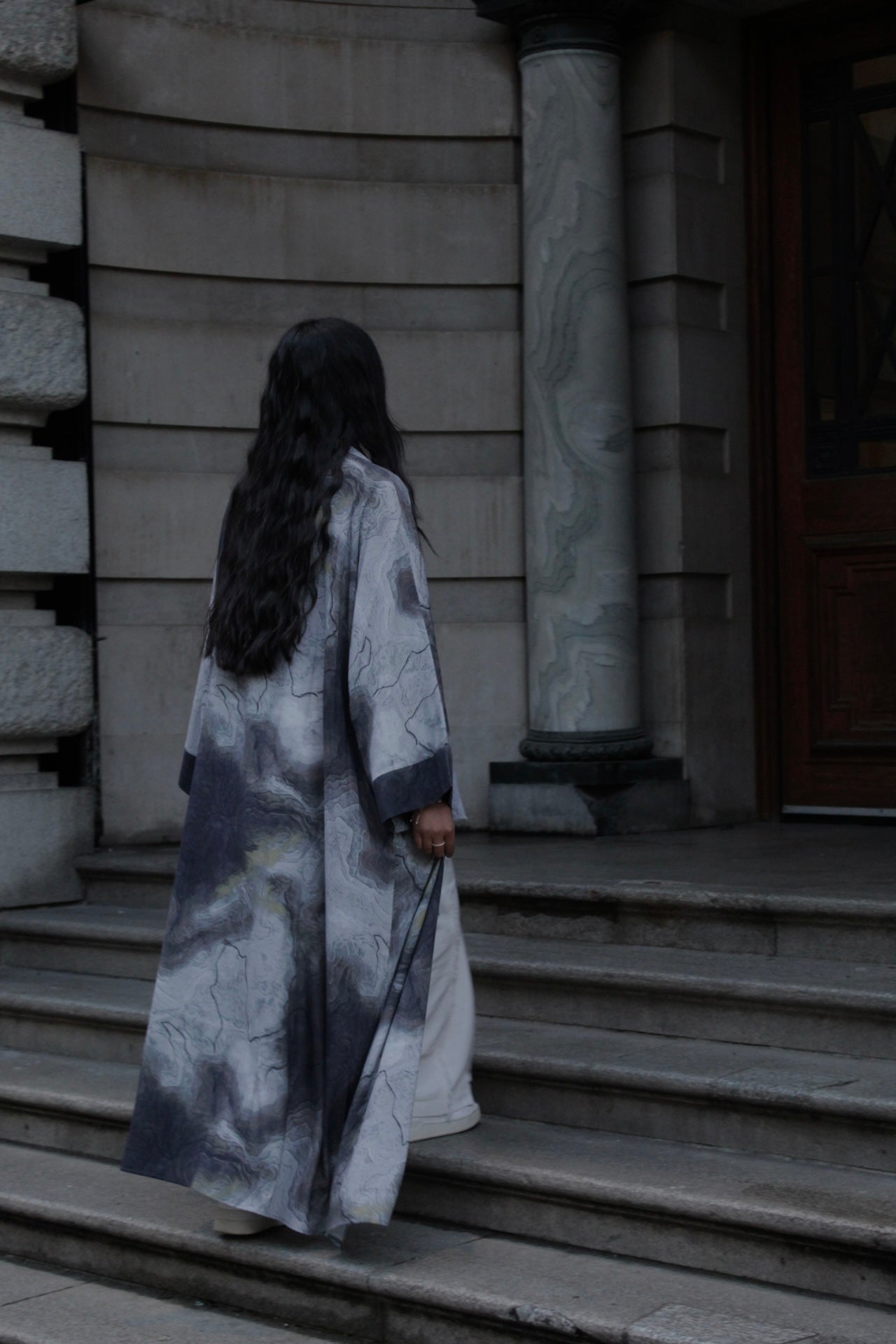 Grey Marble Open Abaya with Matching Hijab